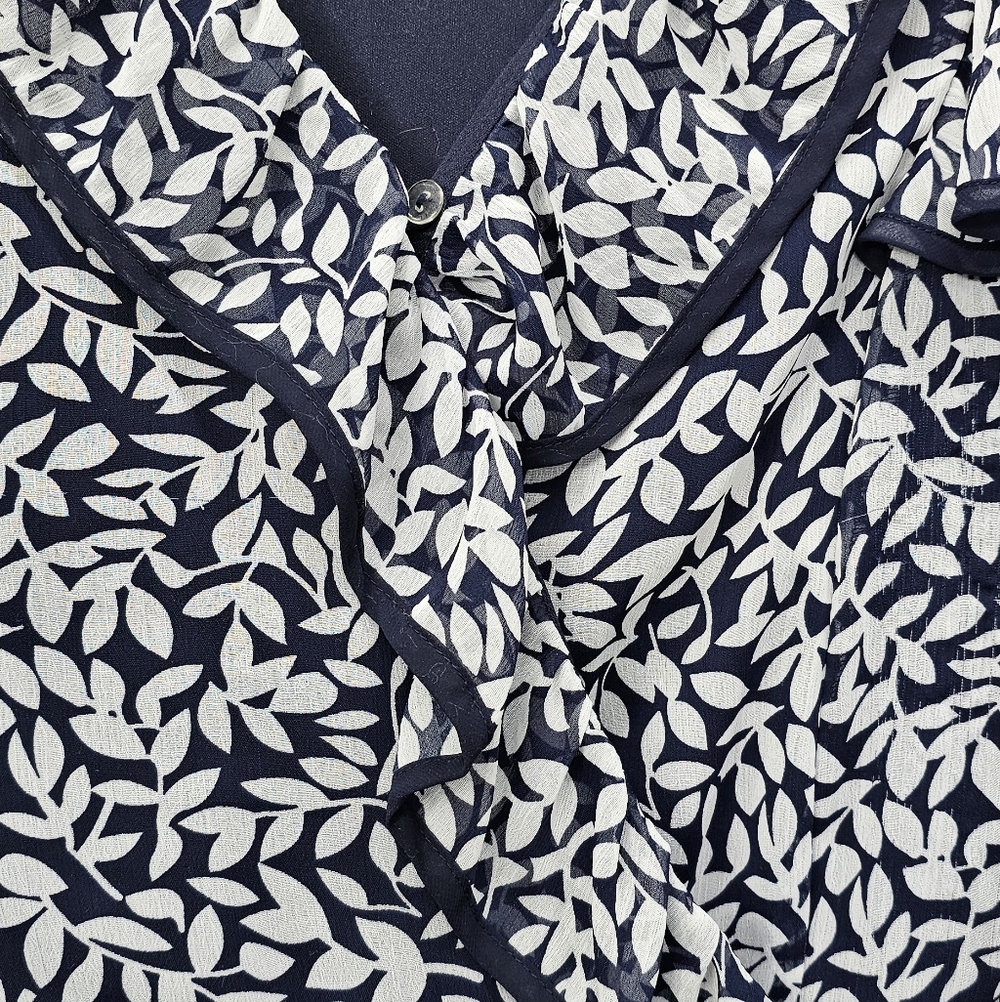 Dressbarn Women's Navy White Leaf Print Faux Wrap Dress Size 14 Boho - Picture 5 of 13